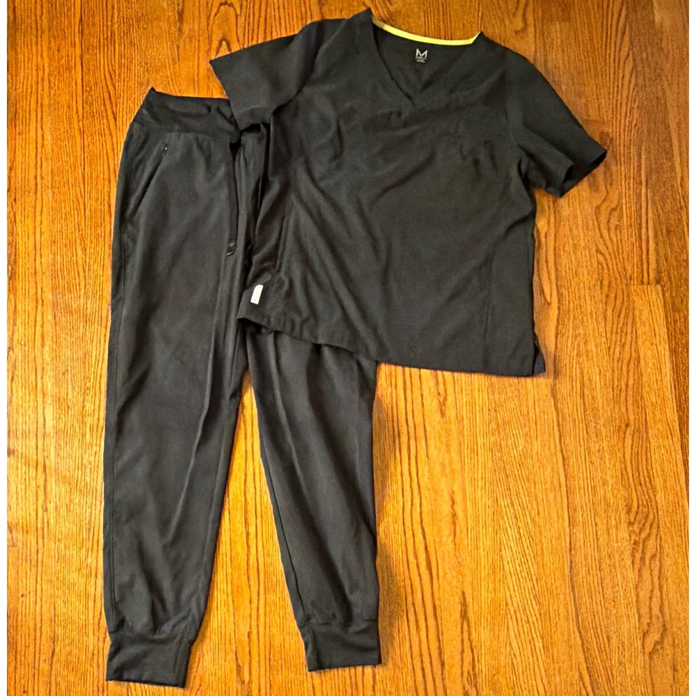 Medelita Women's Black Scrub Set Top & Jogger Pants Size L Polyester